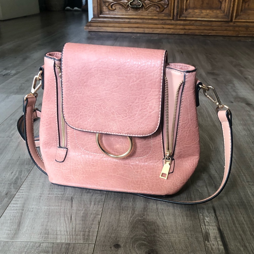 Purse / Backpack - Picture 3 of 8